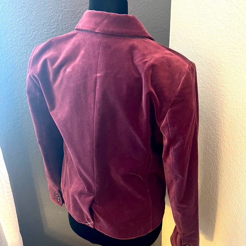 Burgundy Ann Taylor Velvet Jacket.  Size 8 - Picture 2 of 4